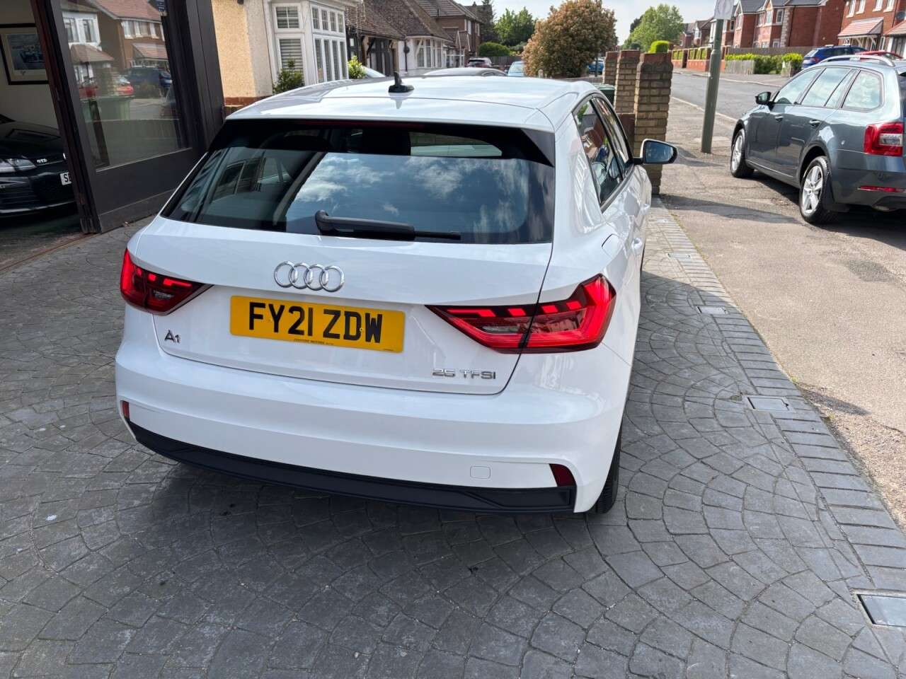 A 2021 AUDI A1 1.0 TFSI 25 Technik Sportback 5dr Petrol S Tronic Euro 6 (s/s) (95 ps) APPL A 2021 AUDI A1 1.0 TFSI 25 Technik Sportback 5dr Petrol S Tronic Euro 6 (s/s) (95 ps) APPL