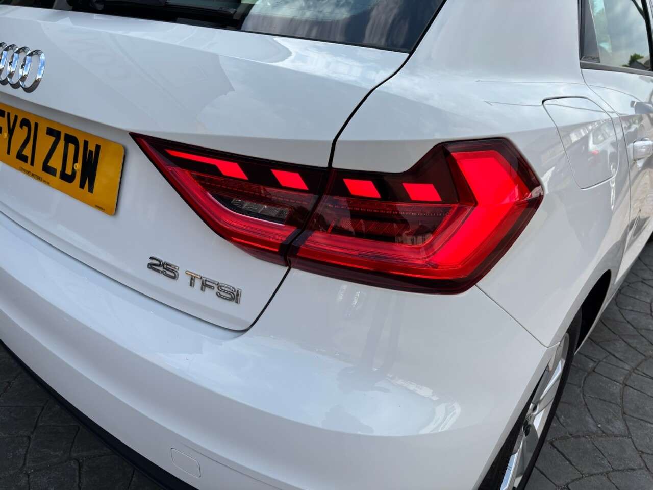 2021 AUDI A1 2021 AUDI A1