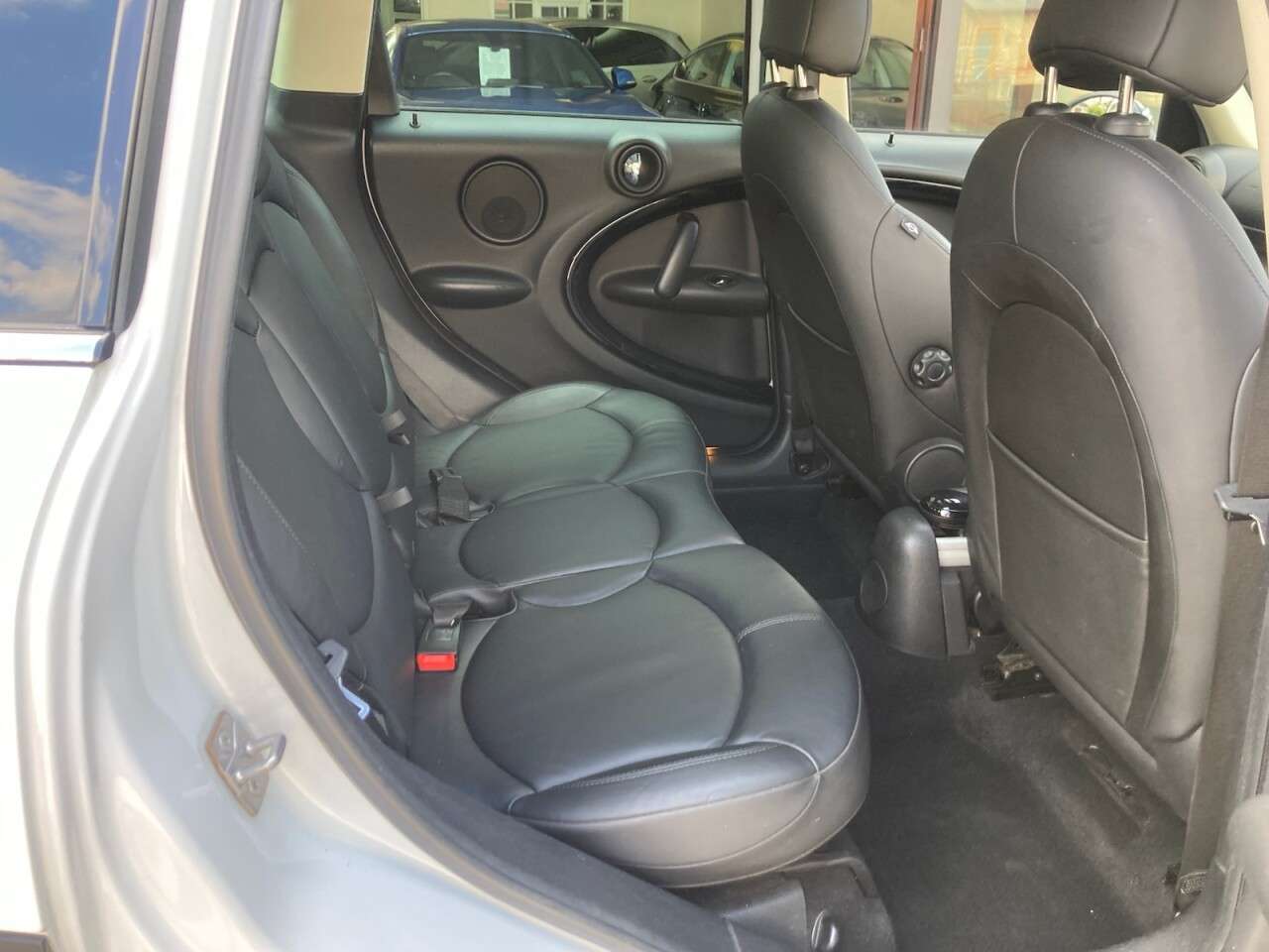 2011 MINI COUNTRYMAN 2011 MINI COUNTRYMAN