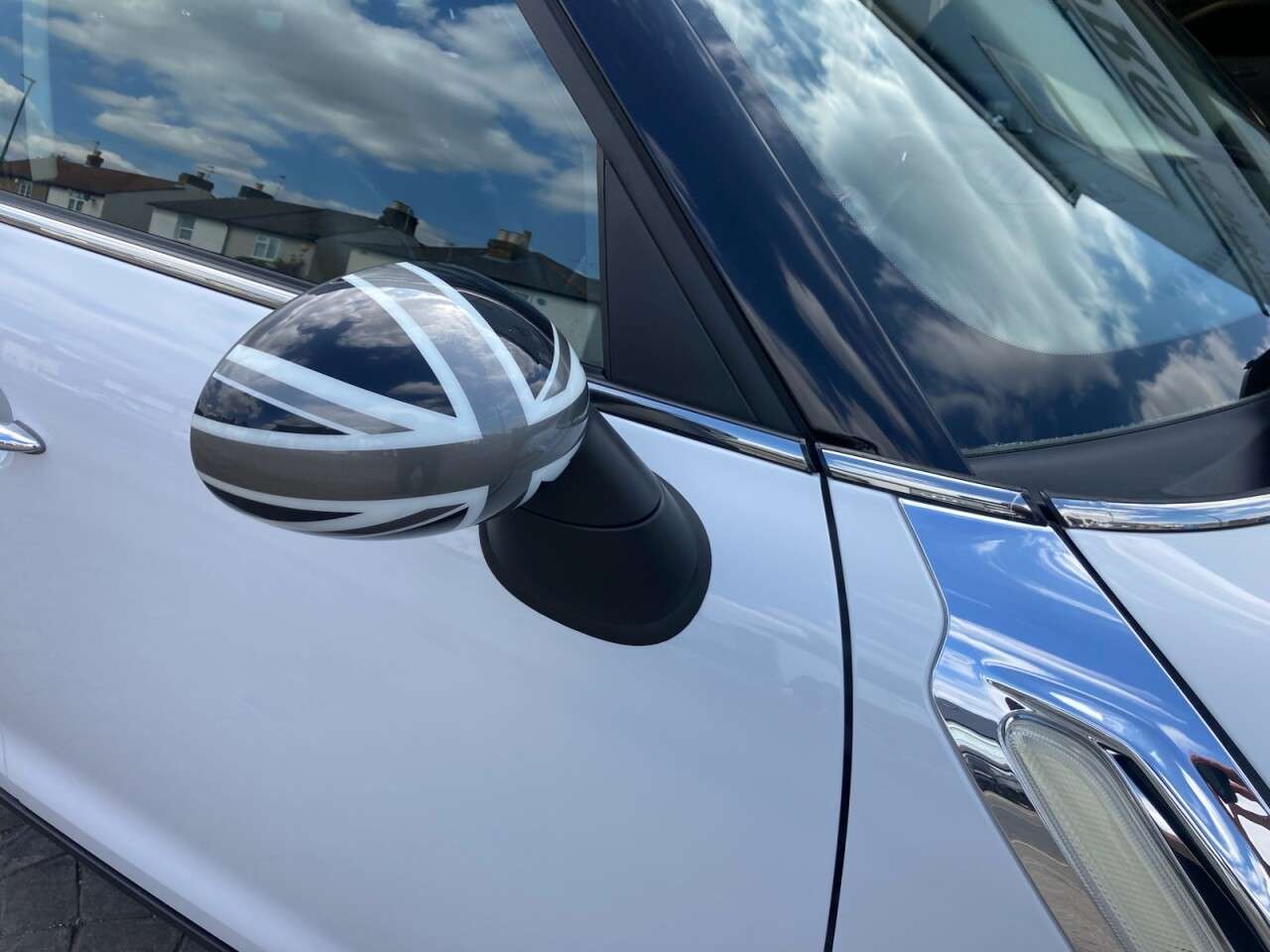 2011 MINI COUNTRYMAN 2011 MINI COUNTRYMAN