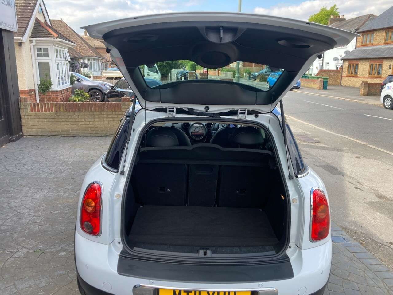 2011 MINI COUNTRYMAN 2011 MINI COUNTRYMAN