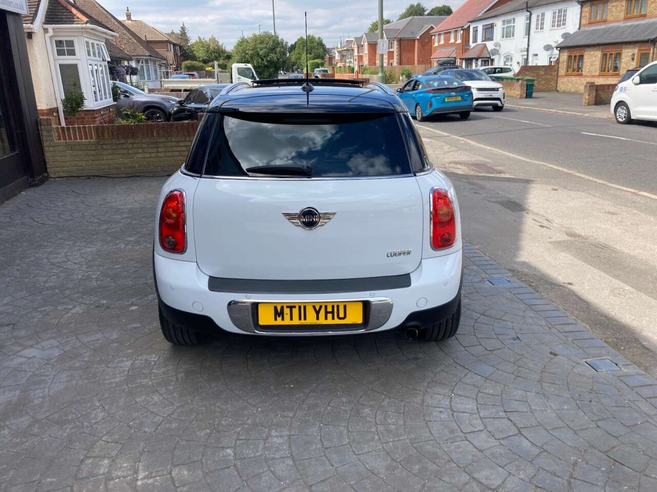 2011 MINI COUNTRYMAN 2011 MINI COUNTRYMAN