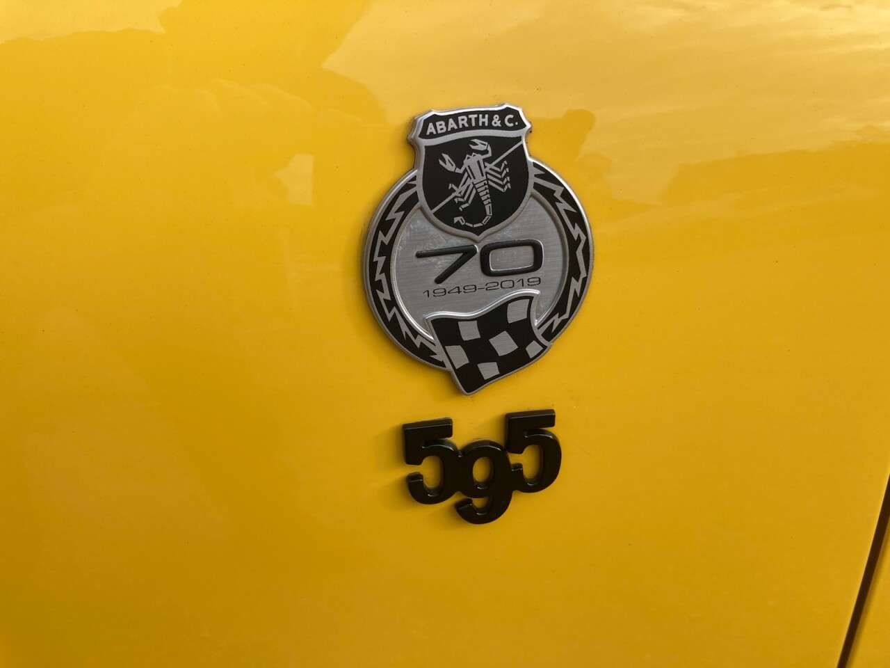 2020 ABARTH 595 2020 ABARTH 595