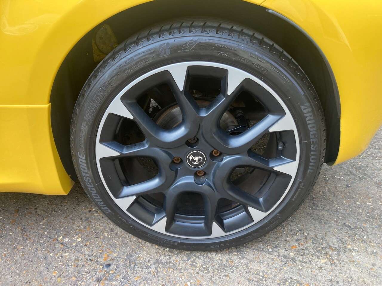 2020 ABARTH 595 2020 ABARTH 595