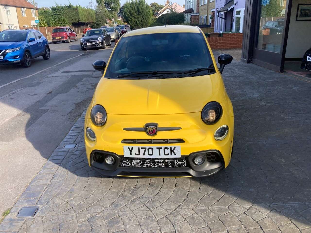 2020 ABARTH 595 2020 ABARTH 595