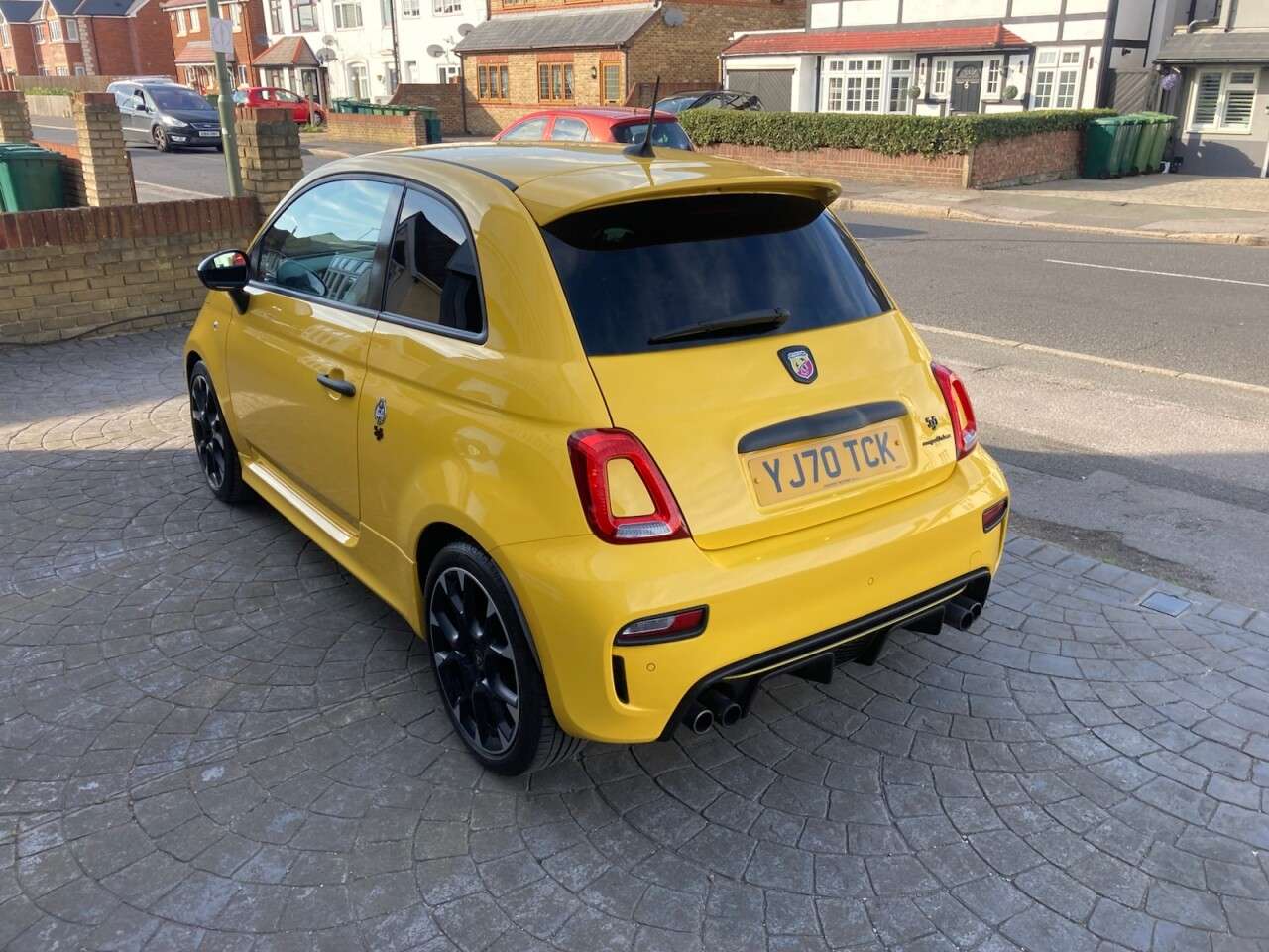 2020 ABARTH 595 2020 ABARTH 595