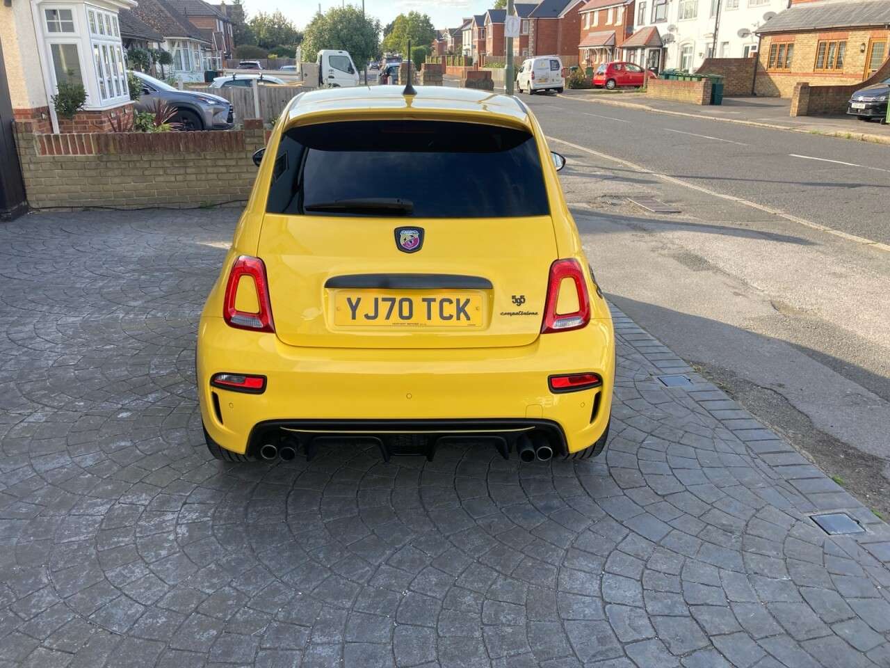 2020 ABARTH 595 2020 ABARTH 595