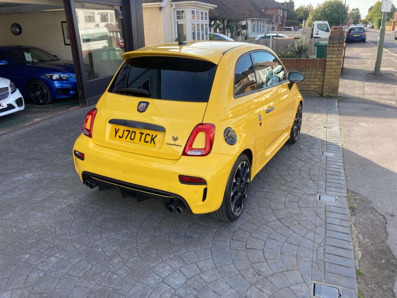 2020 ABARTH 595 2020 ABARTH 595