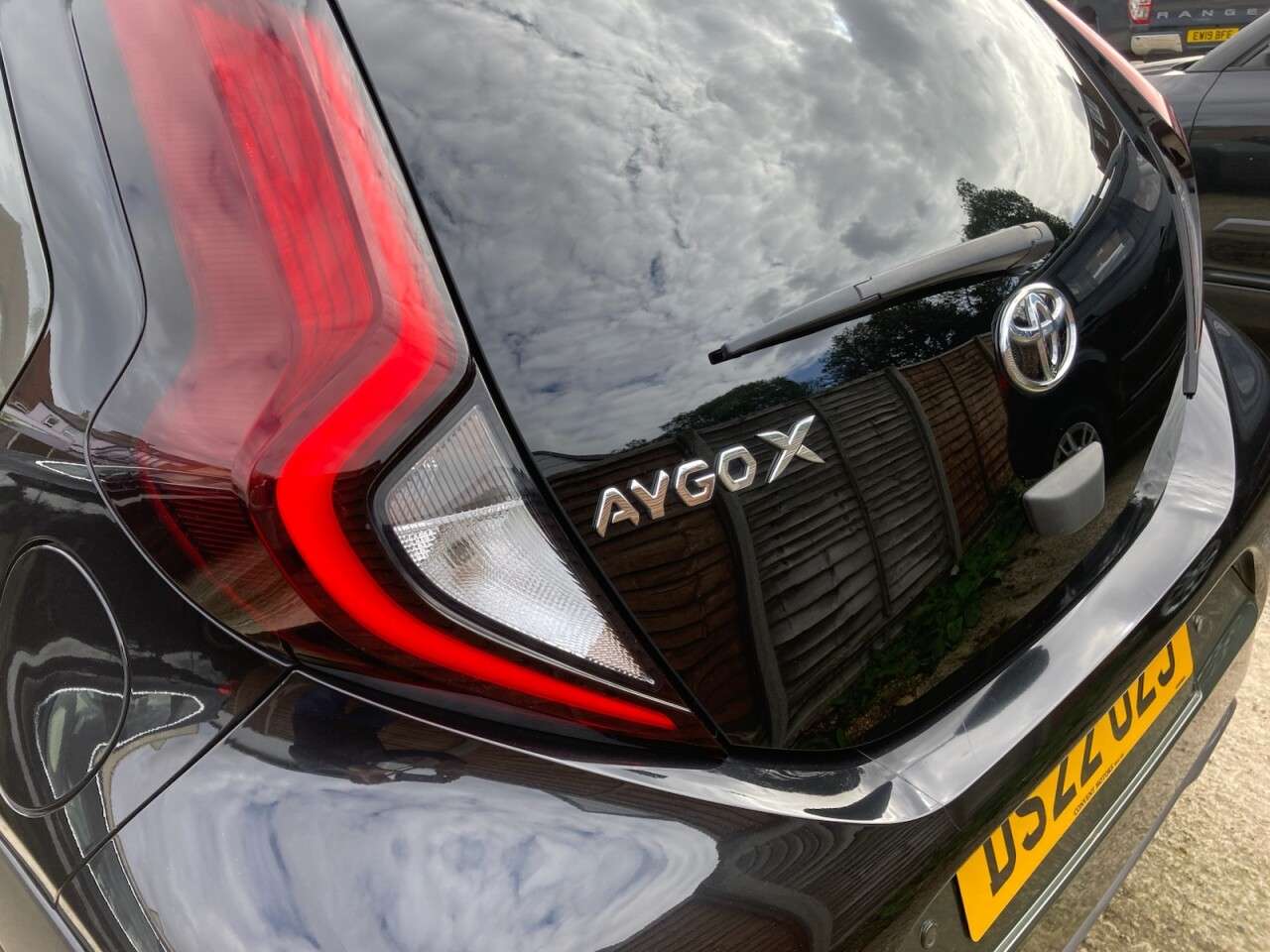 2022 TOYOTA AYGO X 2022 TOYOTA AYGO X
