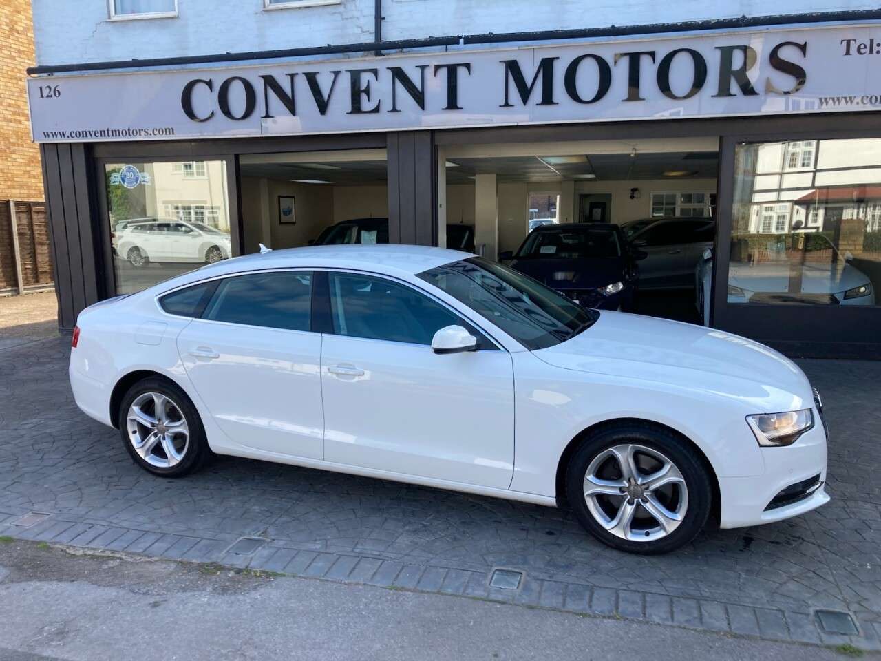 A 2014 AUDI A5 2.0 TFSI SE Technik Sportback 5dr Petrol Manual quattro Euro 6 (s/s) (225 p A 2014 AUDI A5 2.0 TFSI SE Technik Sportback 5dr Petrol Manual quattro Euro 6 (s/s) (225 p