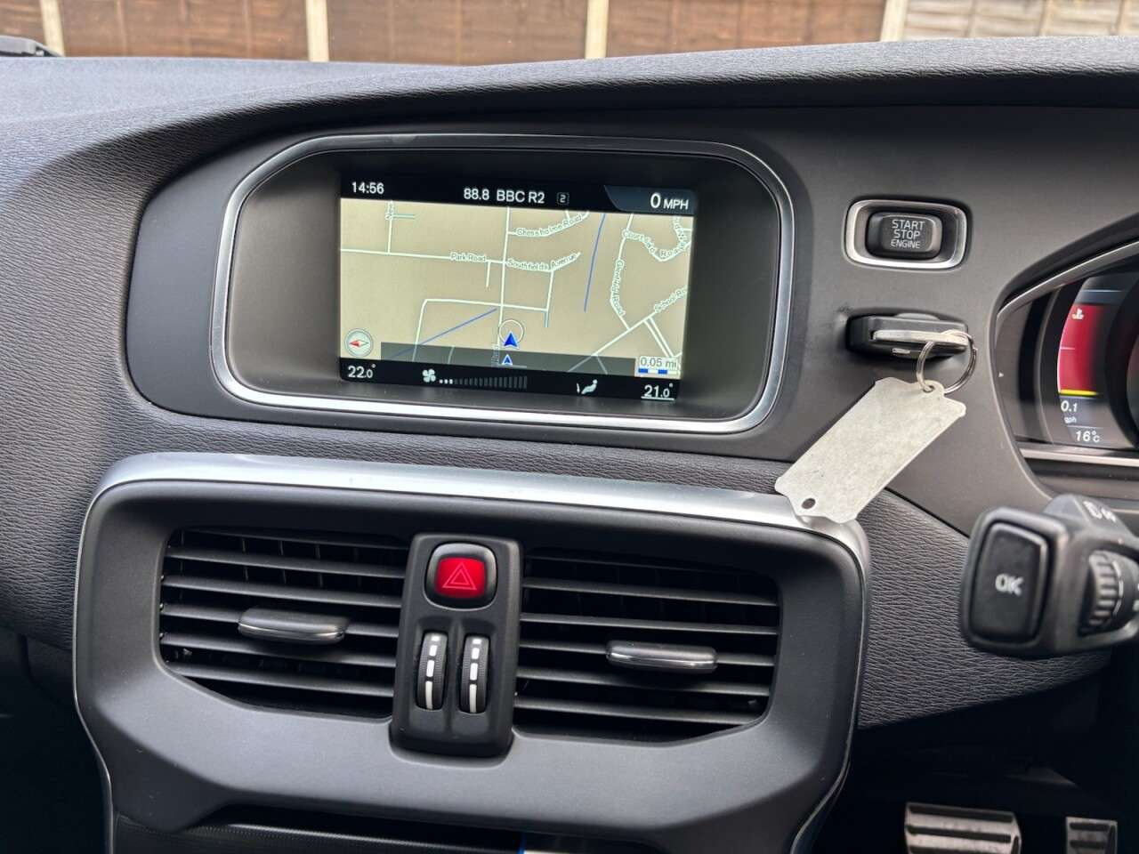 2015 VOLVO V40 2015 VOLVO V40