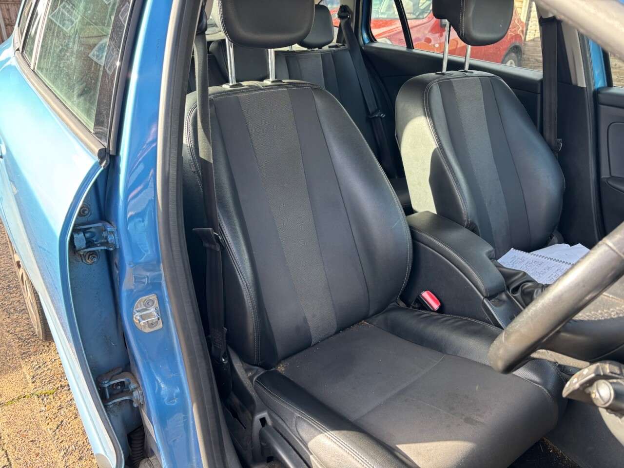 2014 RENAULT MEGANE 2014 RENAULT MEGANE