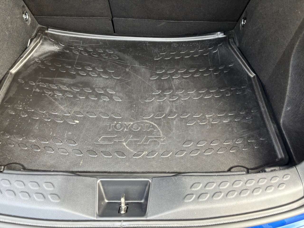 2020 TOYOTA C-HR 2020 TOYOTA C-HR