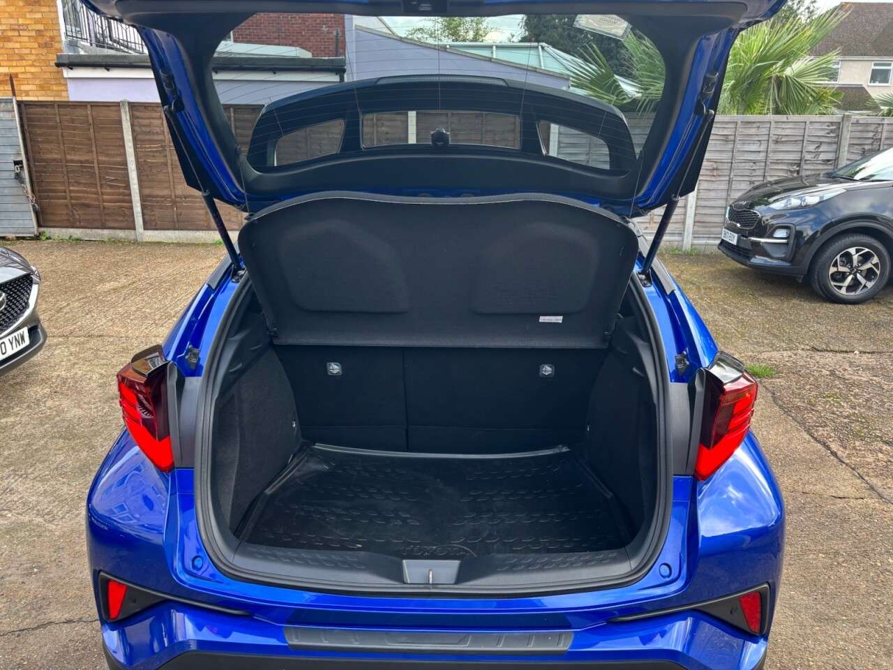 2020 TOYOTA C-HR 2020 TOYOTA C-HR