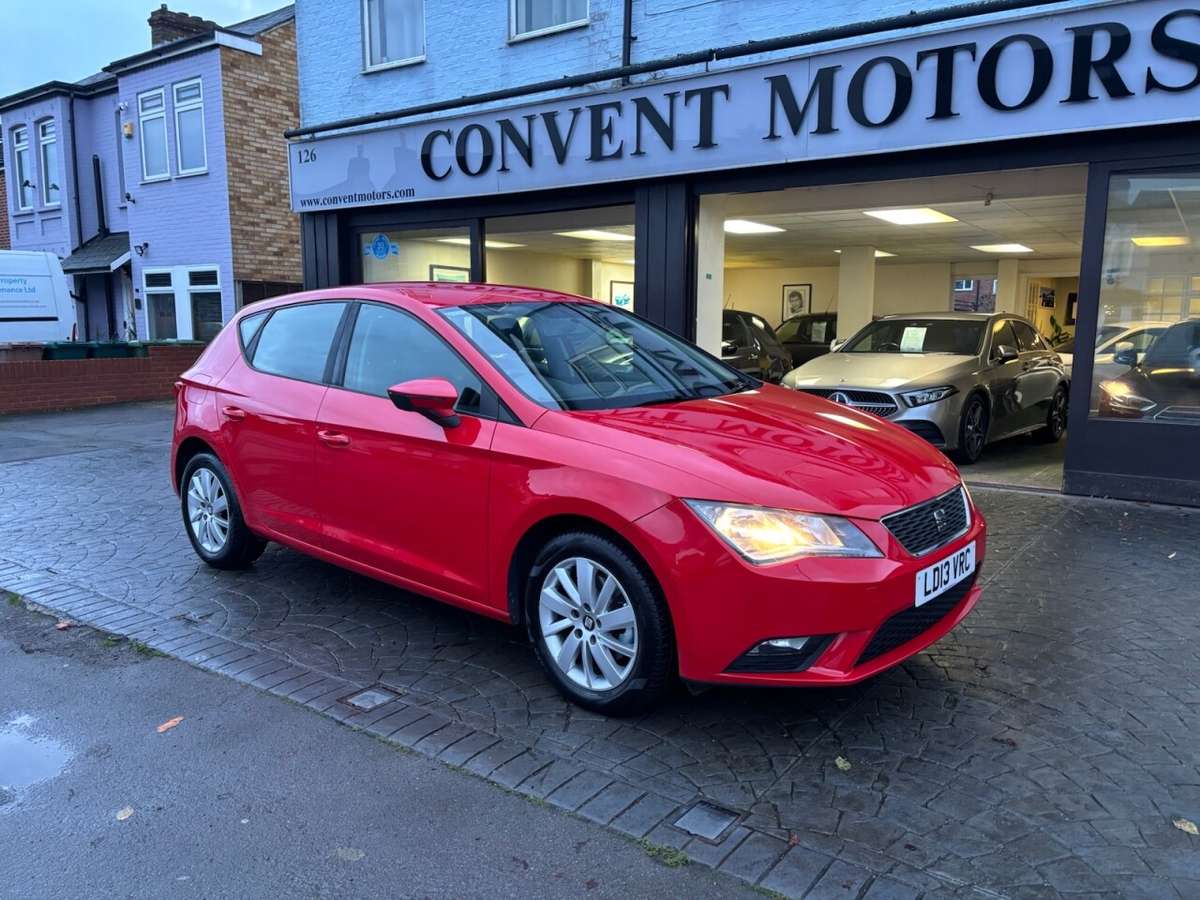 Check out this Seat Leon 2013 Petrol Manual
