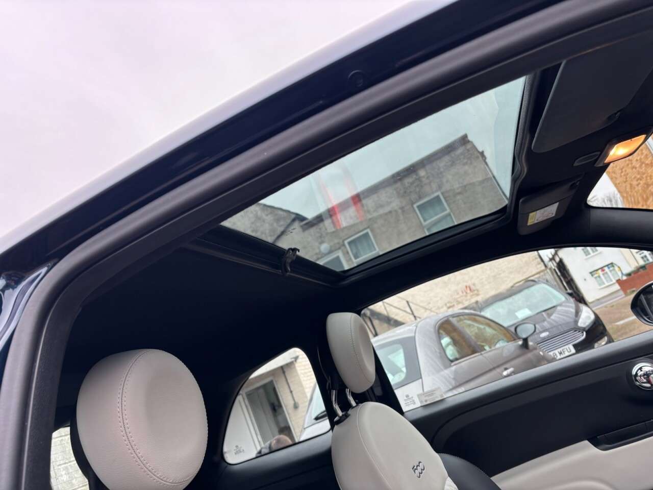 2022 FIAT 500 2022 FIAT 500