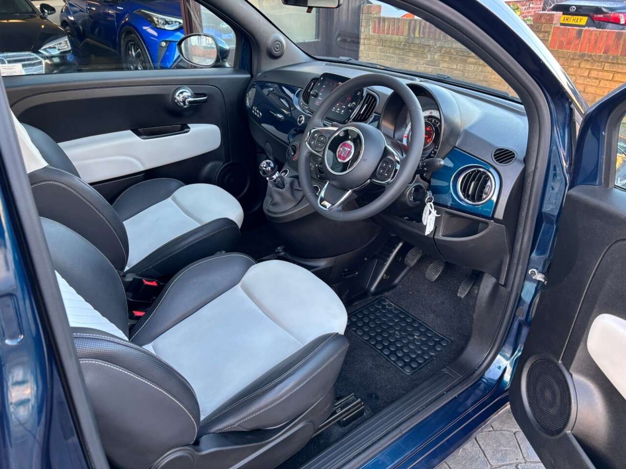 2022 FIAT 500 2022 FIAT 500