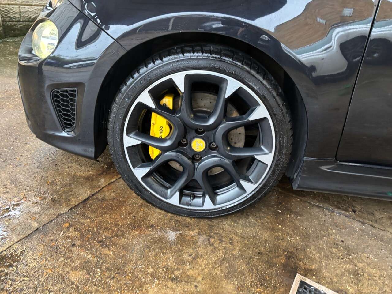 2019 ABARTH 595 2019 ABARTH 595