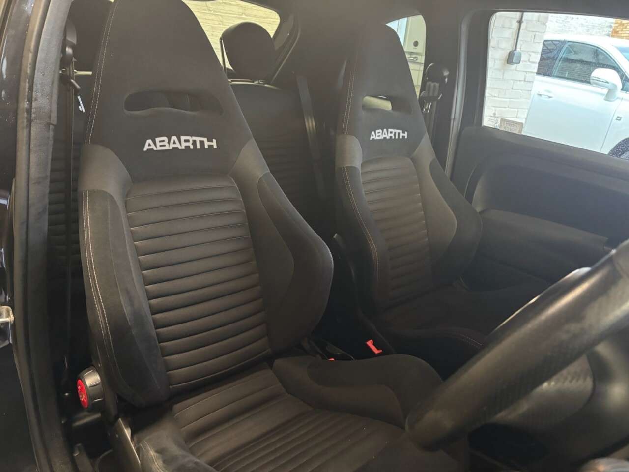 2019 ABARTH 595 2019 ABARTH 595