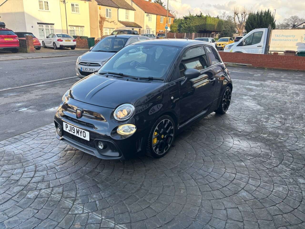 2019 ABARTH 595 2019 ABARTH 595
