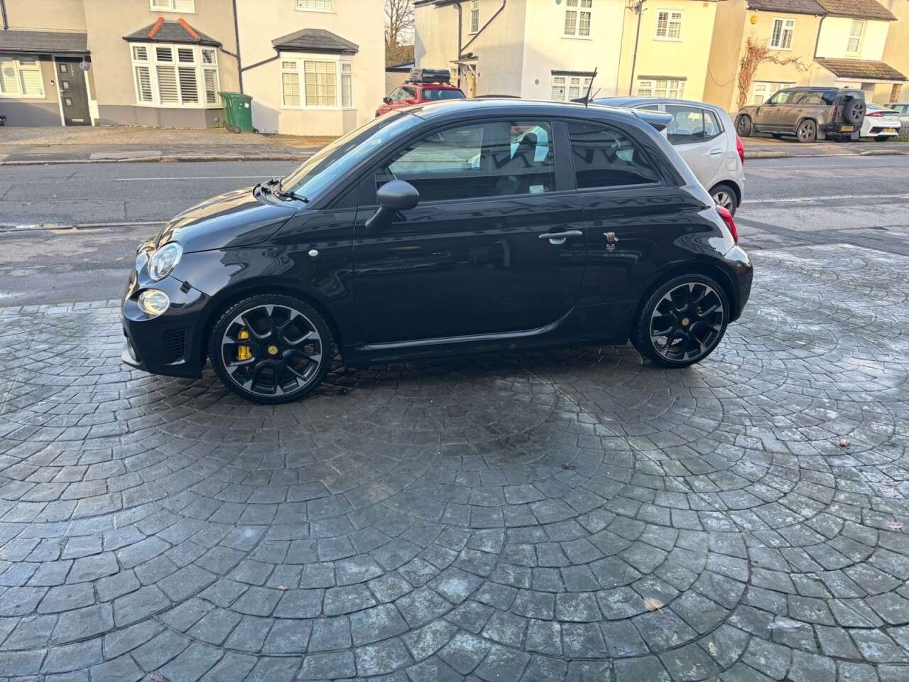 2019 ABARTH 595 2019 ABARTH 595