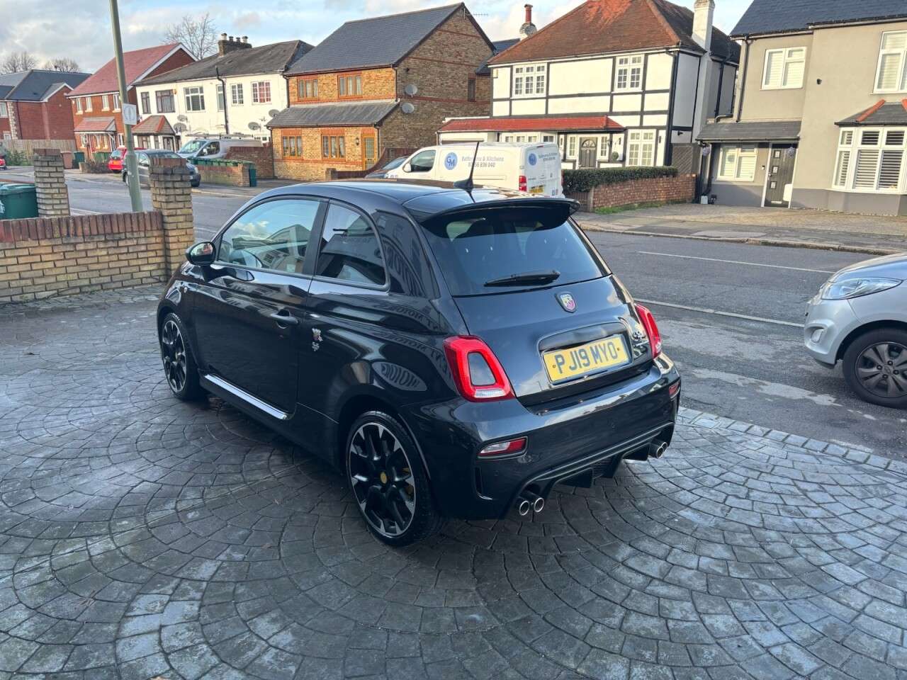 2019 ABARTH 595 2019 ABARTH 595