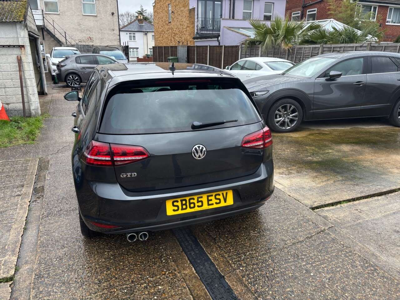 A 2015 VOLKSWAGEN GOLF 2.0 TDI BlueMotion Tech GTD Hatchback 5dr Diesel Manual Euro 6 (s/s) (184 p A 2015 VOLKSWAGEN GOLF 2.0 TDI BlueMotion Tech GTD Hatchback 5dr Diesel Manual Euro 6 (s/s) (184 p