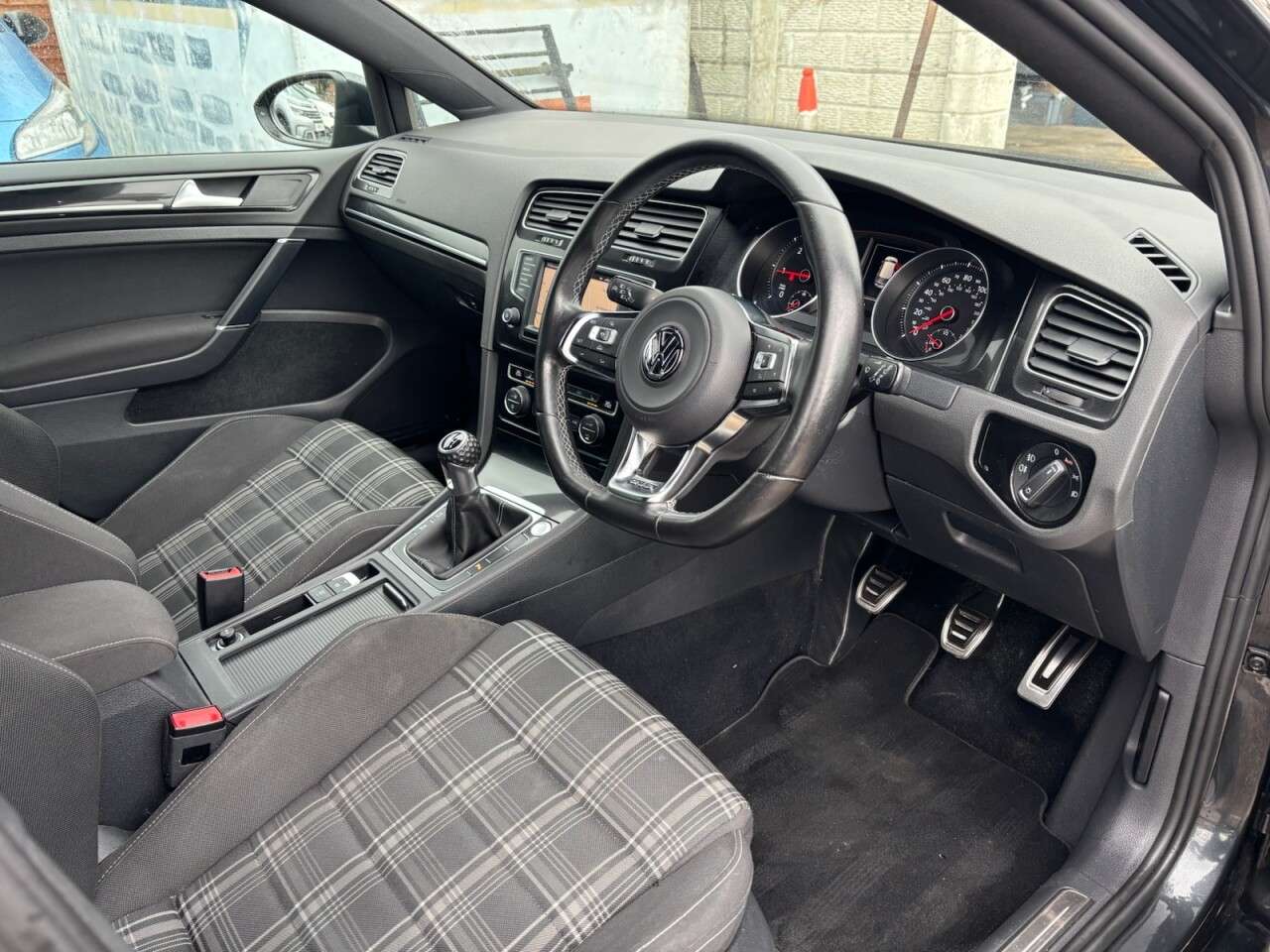2015 VOLKSWAGEN GOLF 2015 VOLKSWAGEN GOLF