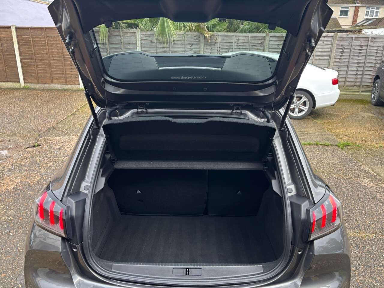 2020 PEUGEOT 208 2020 PEUGEOT 208