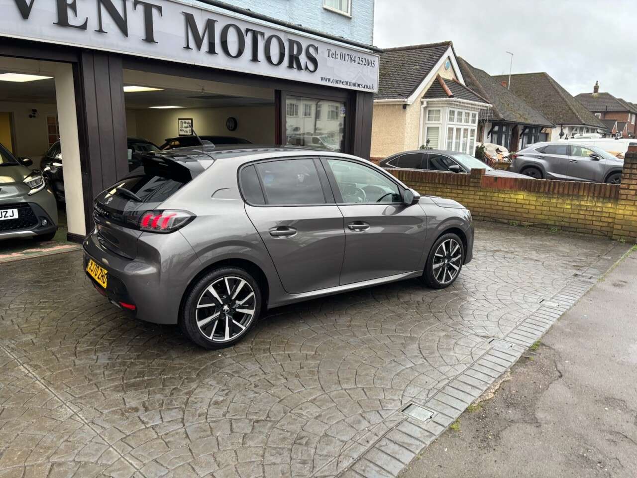 A 2020 PEUGEOT 208 1.2 PureTech Allure Hatchback 5dr Petrol EAT Euro 6 (s/s) (130 ps) PRIVACY A 2020 PEUGEOT 208 1.2 PureTech Allure Hatchback 5dr Petrol EAT Euro 6 (s/s) (130 ps) PRIVACY