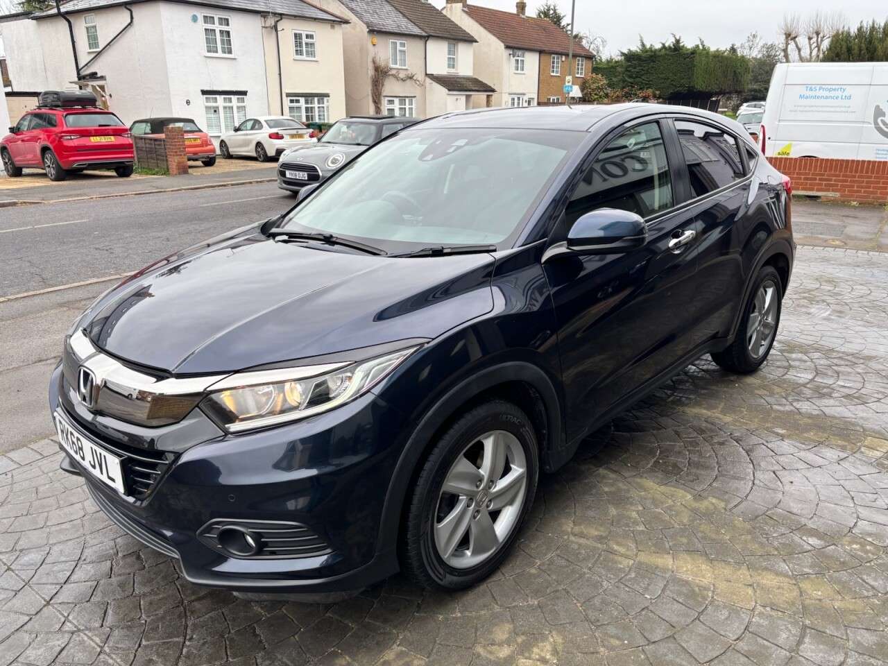 A 2018 HONDA HR-V 1.5 i-VTEC SE SUV 5dr Petrol CVT Euro 6 (s/s) (130 ps) SAT NAV, REV CAMERA, A 2018 HONDA HR-V 1.5 i-VTEC SE SUV 5dr Petrol CVT Euro 6 (s/s) (130 ps) SAT NAV, REV CAMERA,