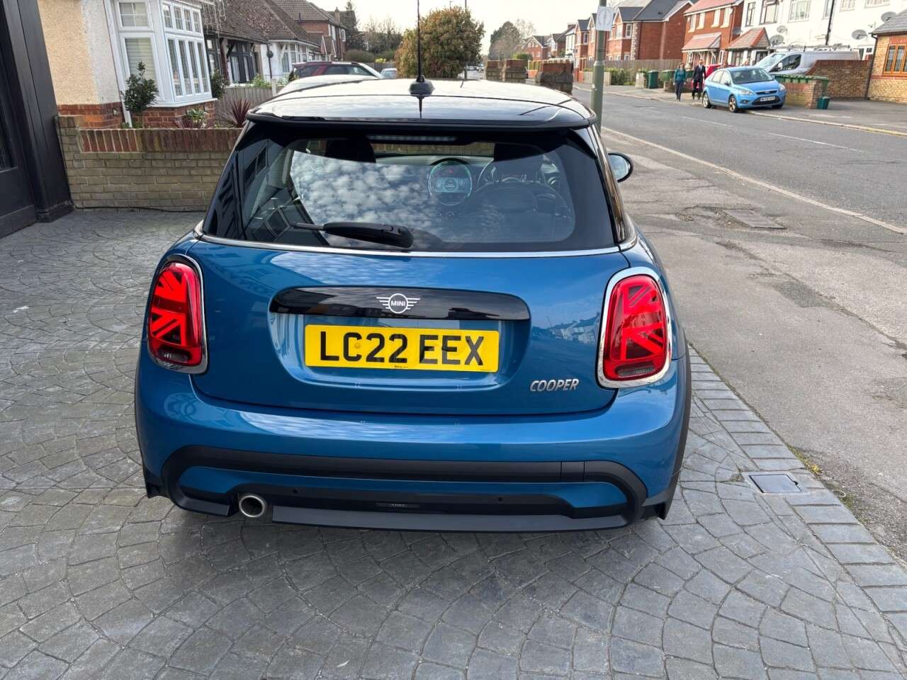 A 2022 MINI HATCH 1.5 Cooper Classic Hatchback 3dr Petrol Manual Euro 6 (s/s) (136 ps) APPLE A 2022 MINI HATCH 1.5 Cooper Classic Hatchback 3dr Petrol Manual Euro 6 (s/s) (136 ps) APPLE