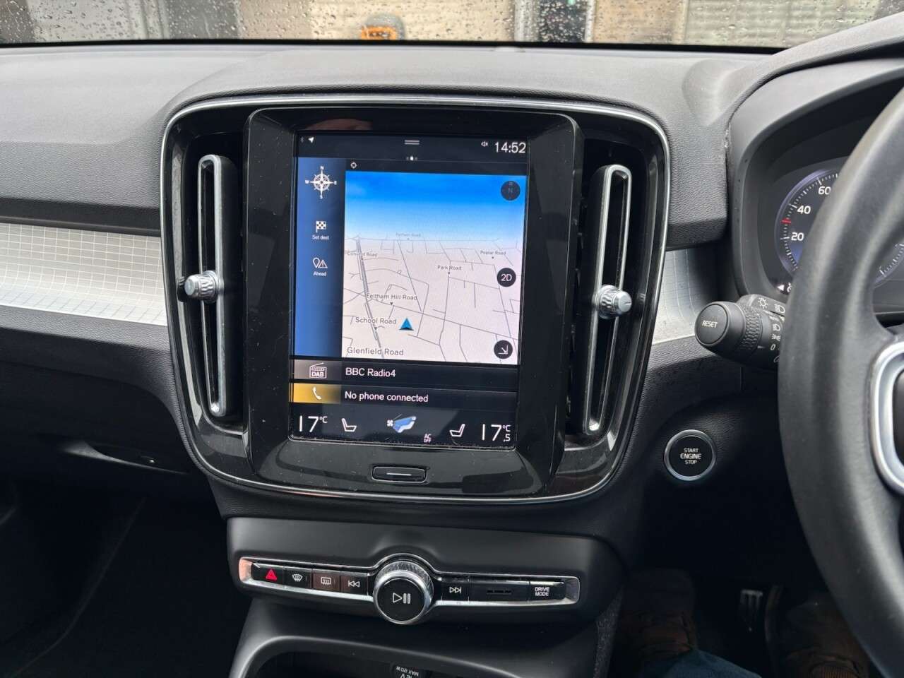 2019 VOLVO XC40 2019 VOLVO XC40