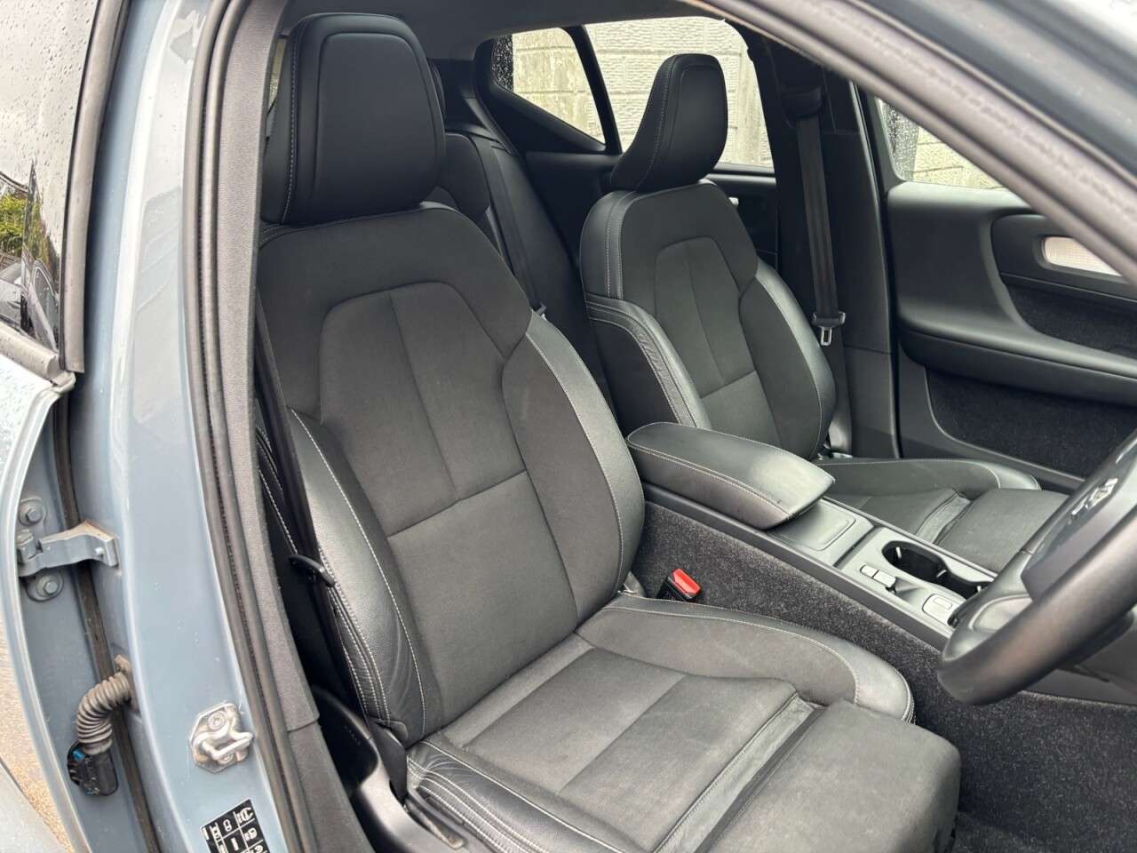 2019 VOLVO XC40 2019 VOLVO XC40