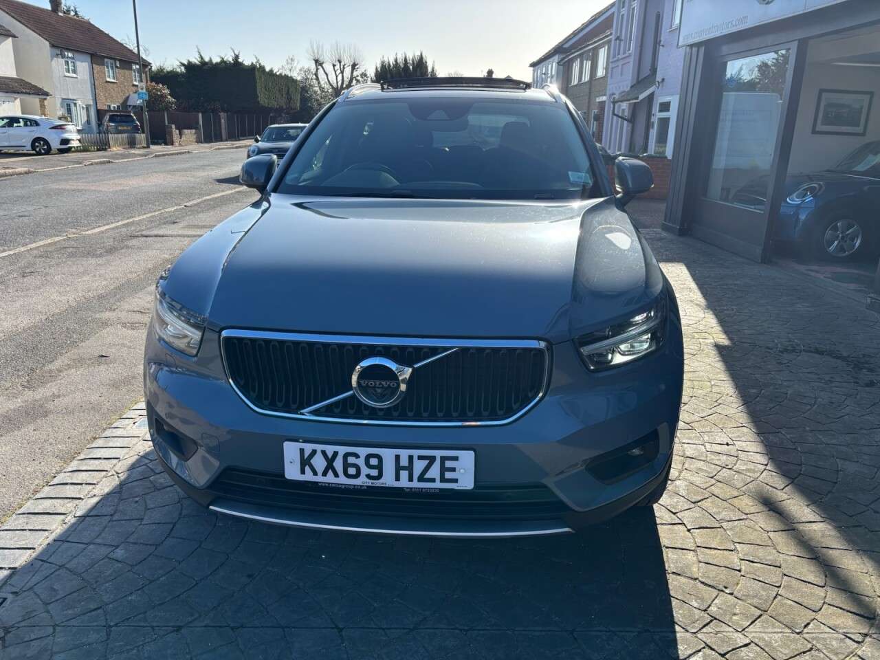 2019 VOLVO XC40 2019 VOLVO XC40