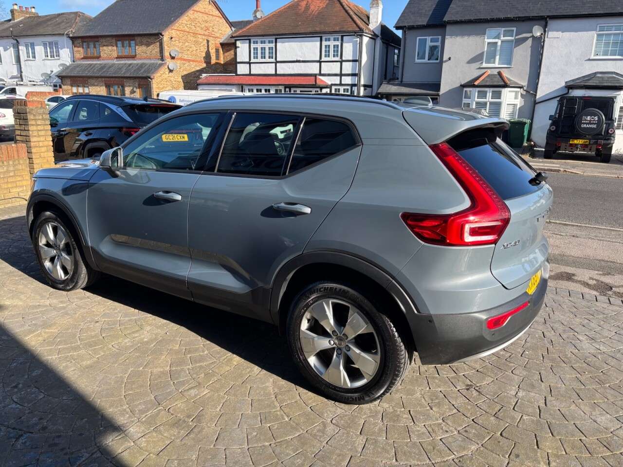 2019 VOLVO XC40 2019 VOLVO XC40