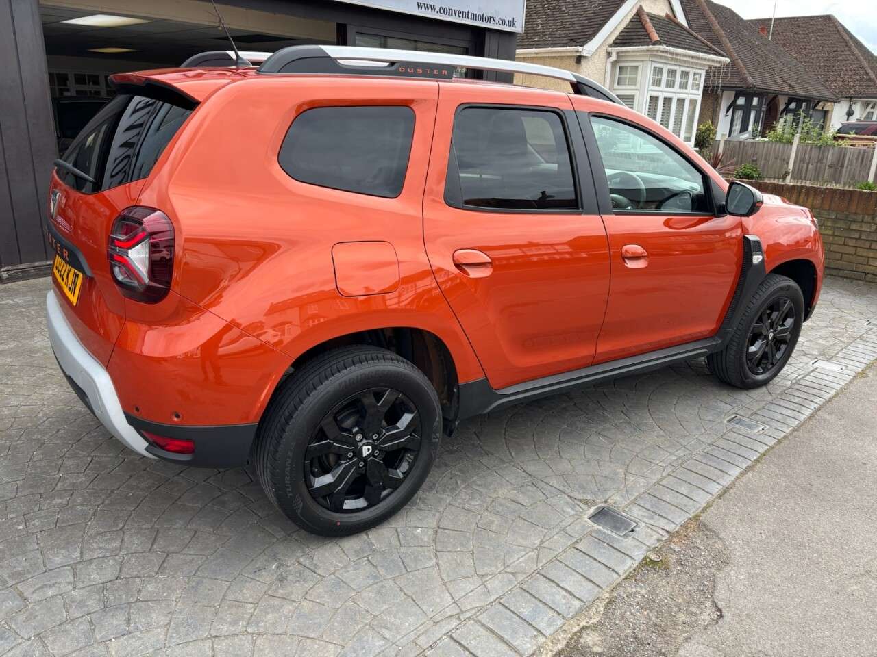 A 2022 DACIA DUSTER 1.0 TCe Extreme SE SUV 5dr Petrol Manual Euro 6 (s/s) (90 ps) REV CAMERA, S A 2022 DACIA DUSTER 1.0 TCe Extreme SE SUV 5dr Petrol Manual Euro 6 (s/s) (90 ps) REV CAMERA, S