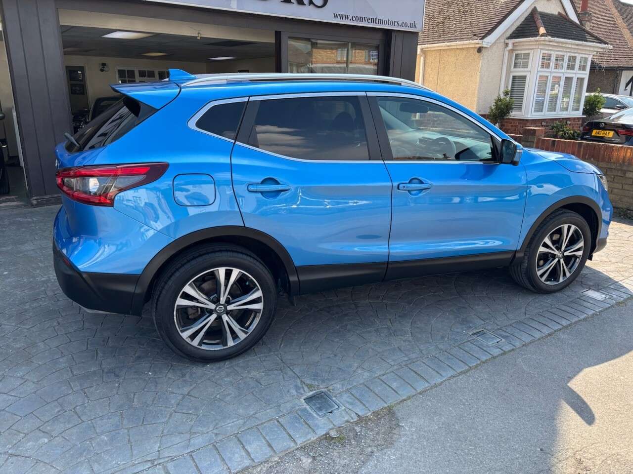 A 2018 NISSAN QASHQAI 1.2 DIG-T N-Connecta SUV 5dr Petrol Manual Euro 6 (s/s) (115 ps) SAT NAV, P A 2018 NISSAN QASHQAI 1.2 DIG-T N-Connecta SUV 5dr Petrol Manual Euro 6 (s/s) (115 ps) SAT NAV, P