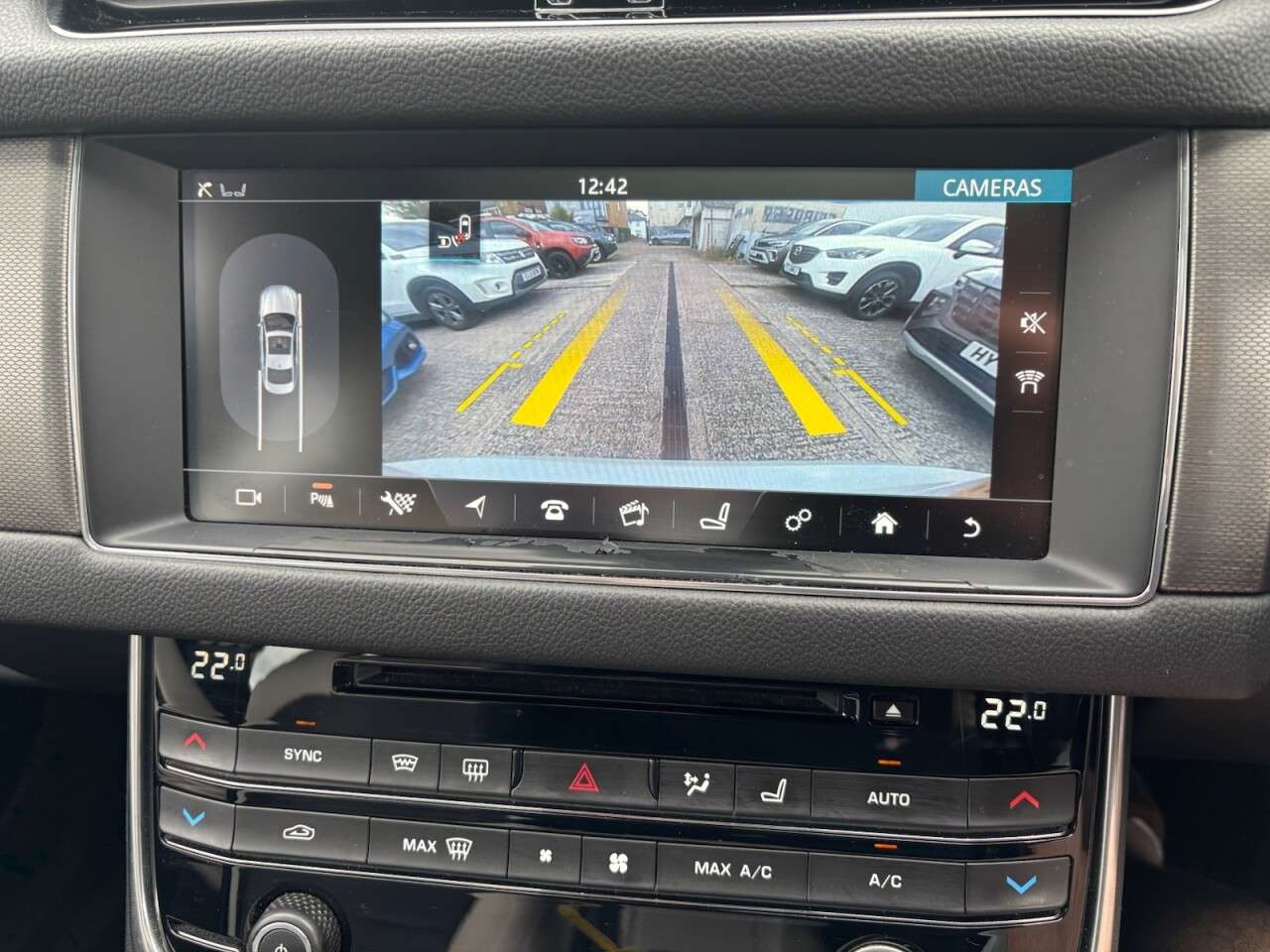 2016 JAGUAR XF 2016 JAGUAR XF