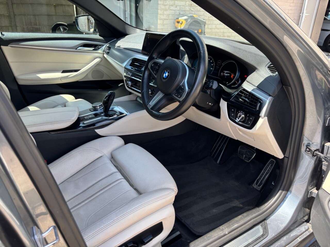 2018 BMW 5 SERIES 2018 BMW 5 SERIES