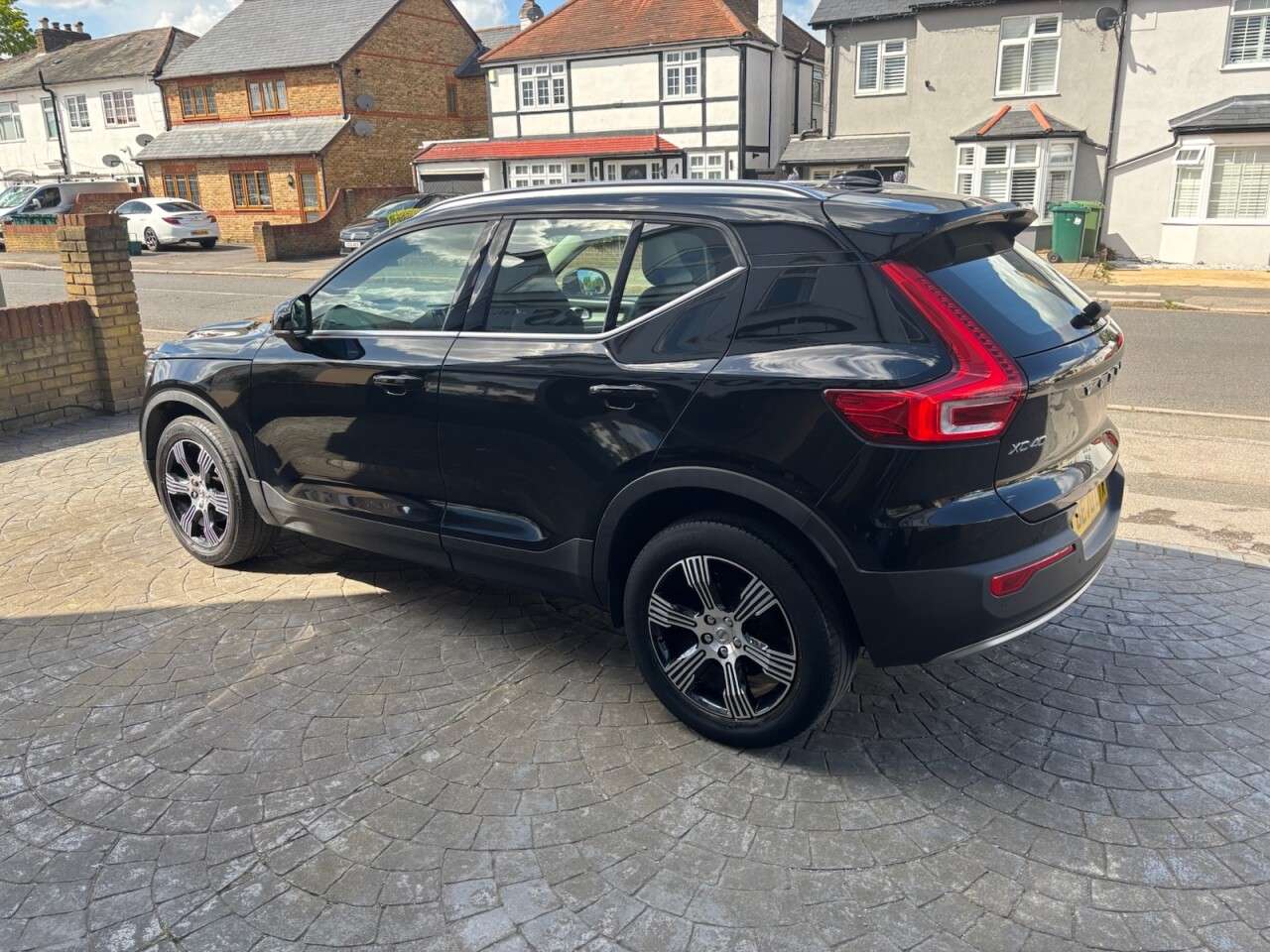 2020 VOLVO XC40 2020 VOLVO XC40