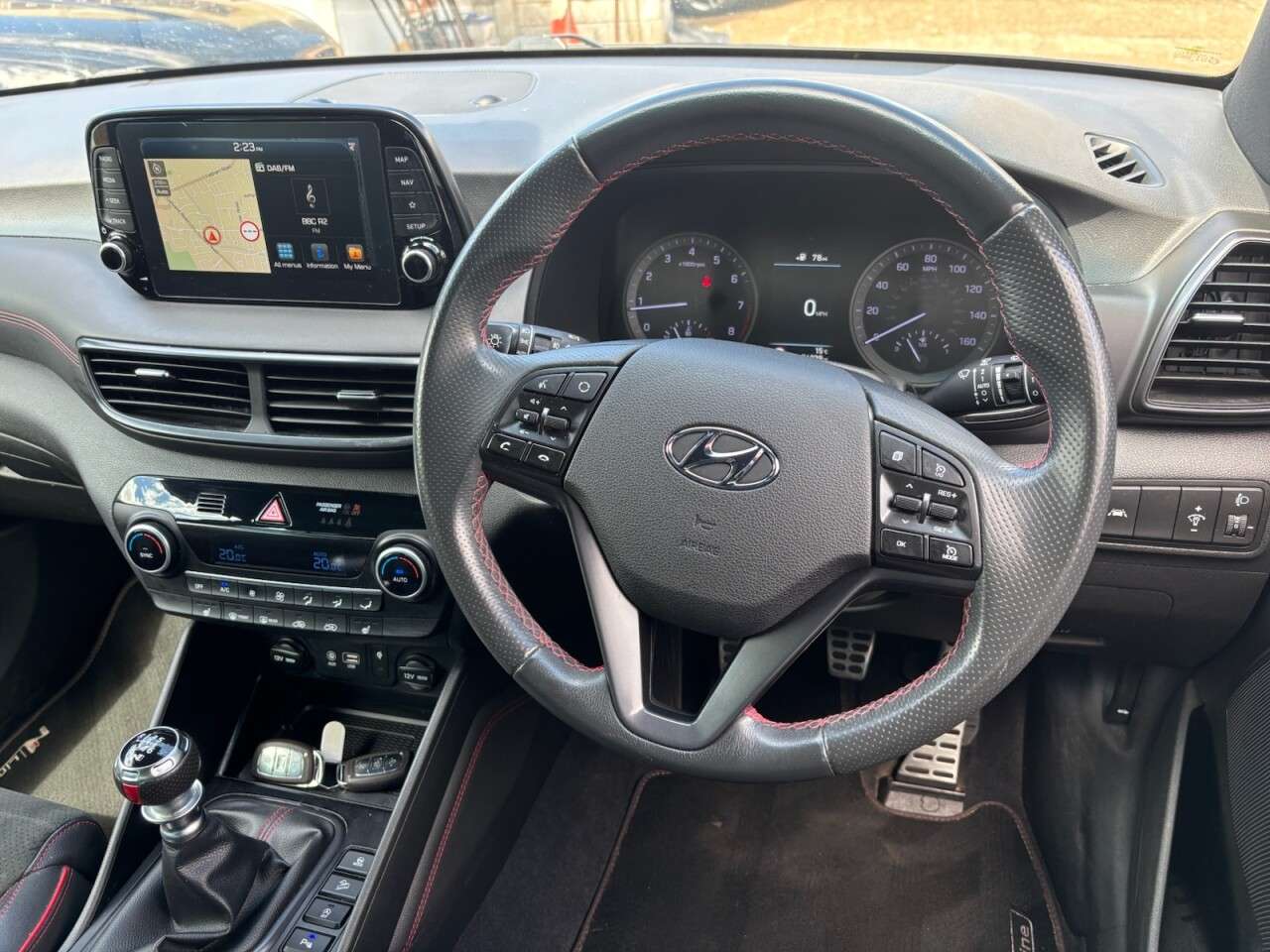 A 2019 HYUNDAI TUCSON 1.6 T-GDi N Line SUV 5dr Petrol Manual Euro 6 (s/s) (177 ps) LEATHER/SUEDE A 2019 HYUNDAI TUCSON 1.6 T-GDi N Line SUV 5dr Petrol Manual Euro 6 (s/s) (177 ps) LEATHER/SUEDE
