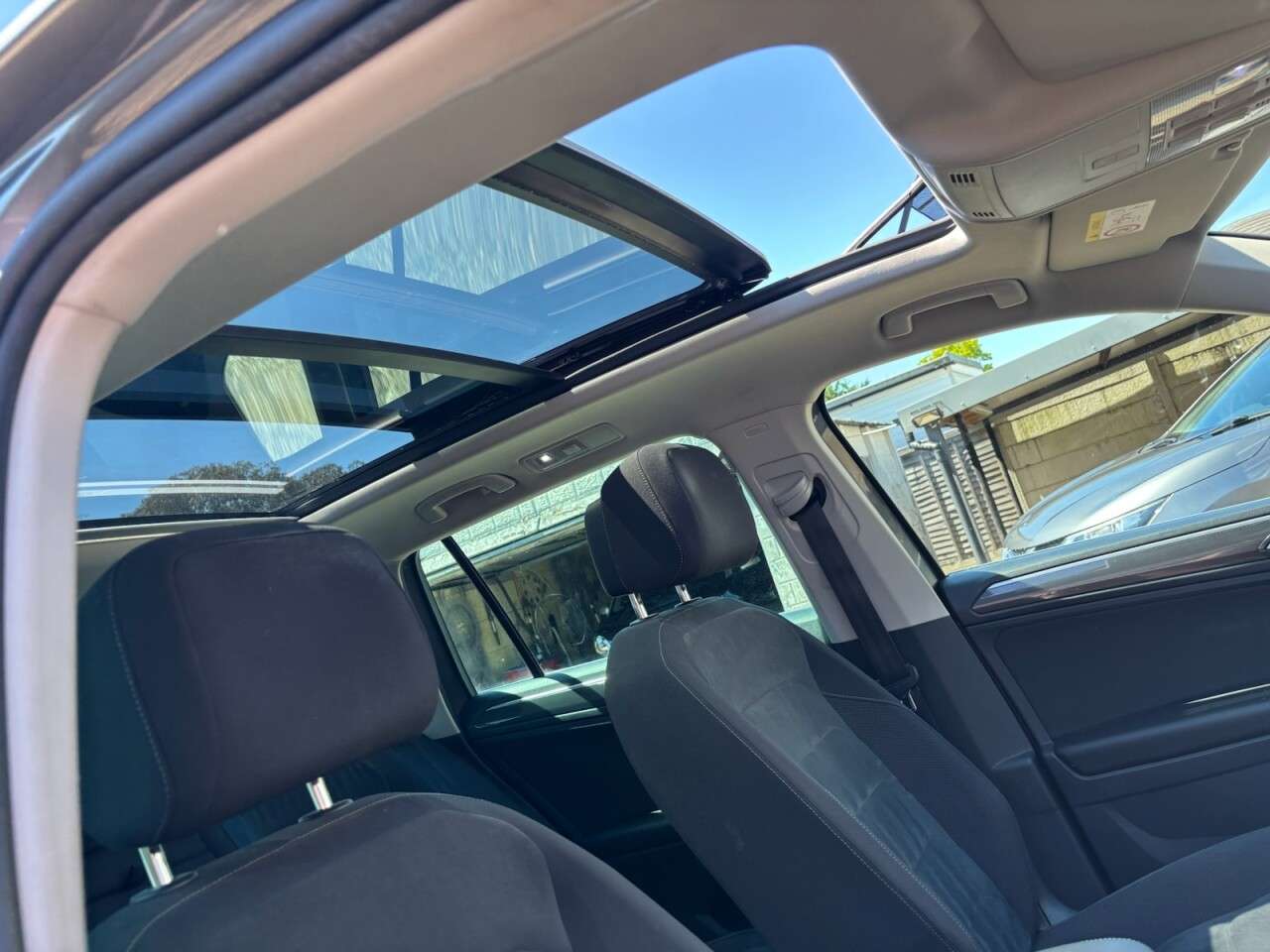 2018 VOLKSWAGEN TIGUAN 2018 VOLKSWAGEN TIGUAN