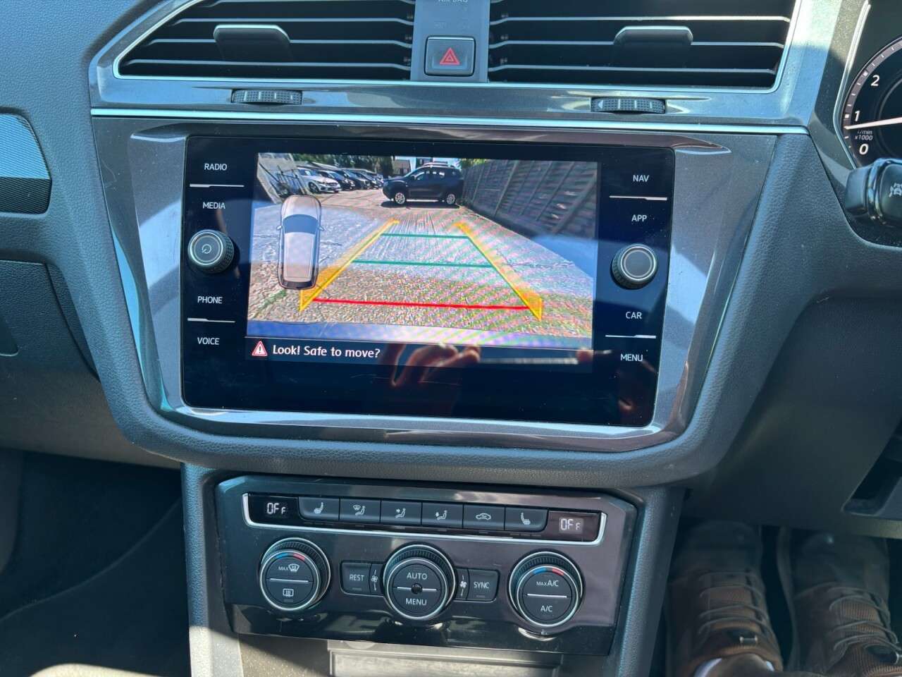 2018 VOLKSWAGEN TIGUAN 2018 VOLKSWAGEN TIGUAN