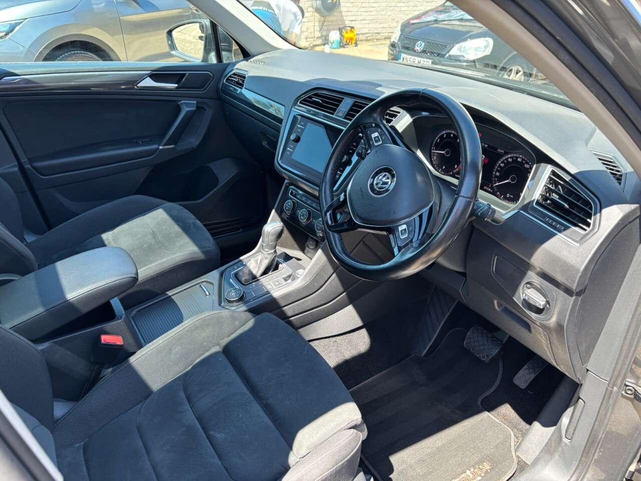 2018 VOLKSWAGEN TIGUAN 2018 VOLKSWAGEN TIGUAN