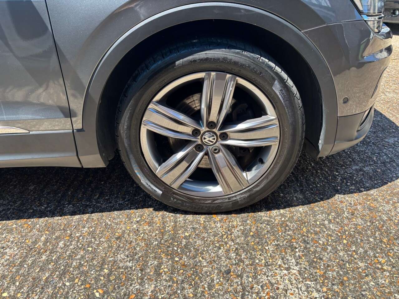 2018 VOLKSWAGEN TIGUAN 2018 VOLKSWAGEN TIGUAN