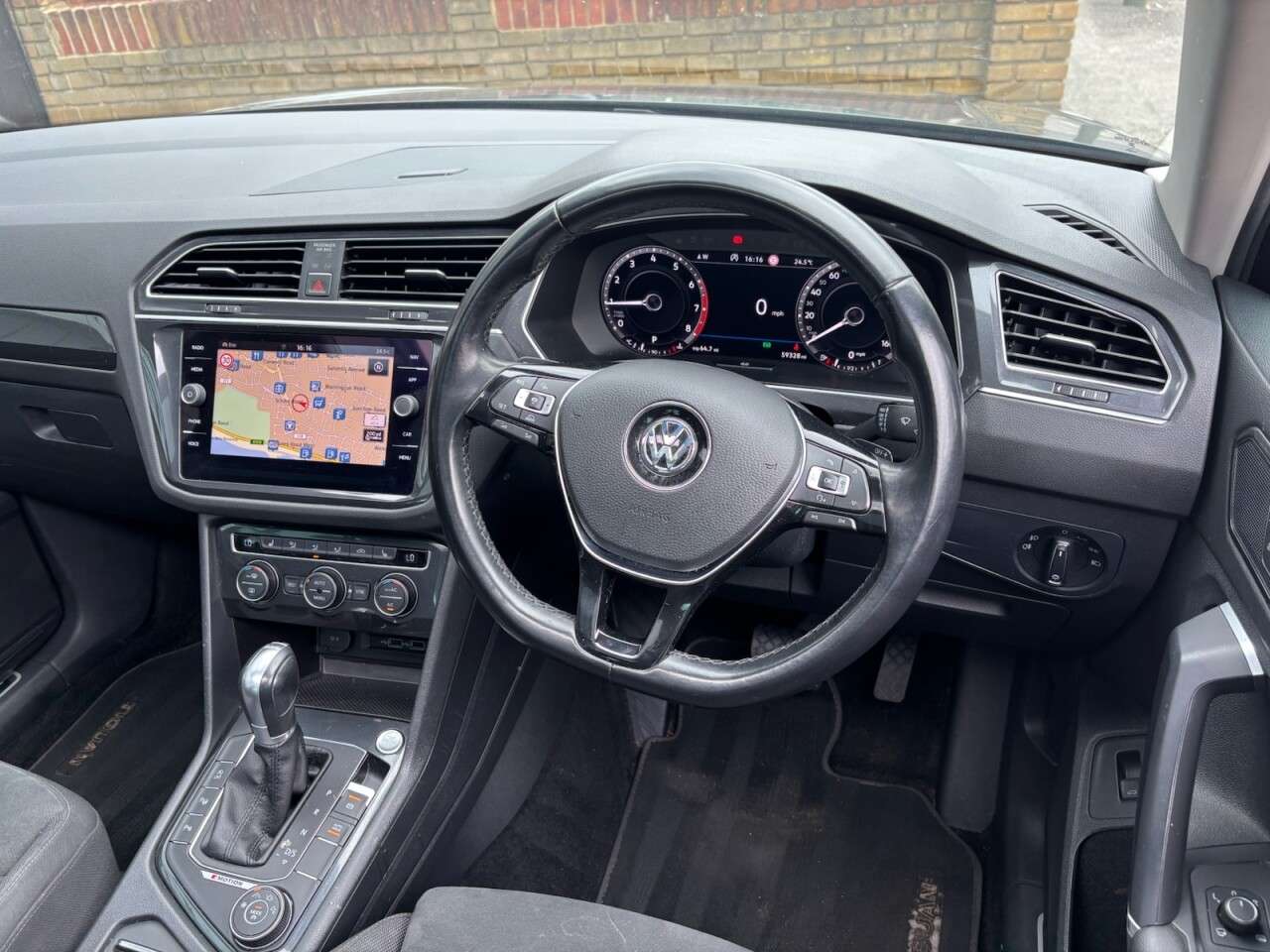 2018 VOLKSWAGEN TIGUAN 2018 VOLKSWAGEN TIGUAN