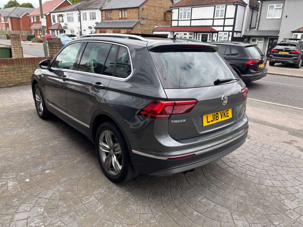 2018 VOLKSWAGEN TIGUAN 2018 VOLKSWAGEN TIGUAN