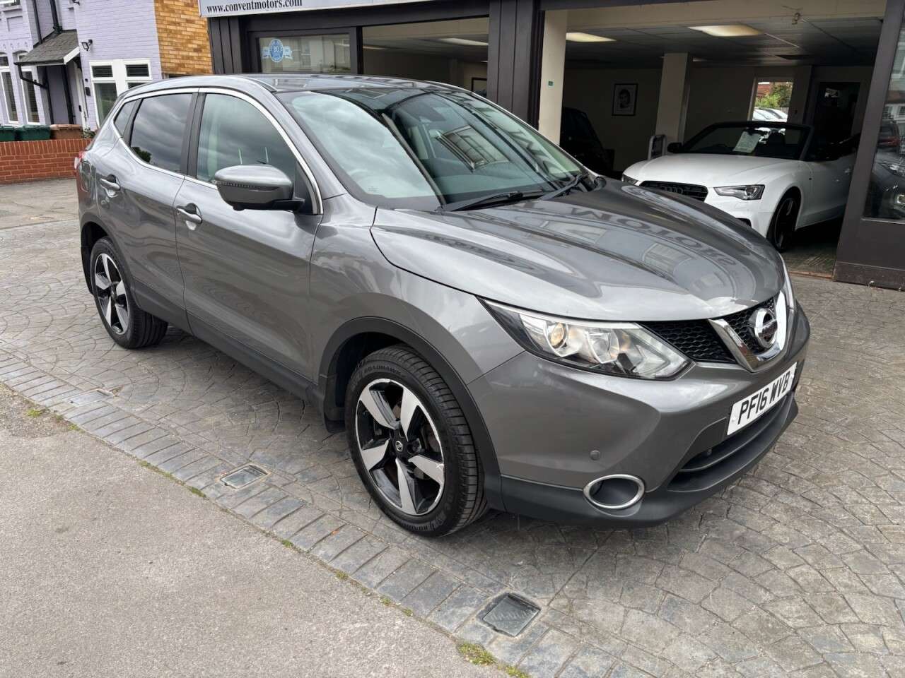 A 2016 NISSAN QASHQAI 1.5 dCi N-Connecta SUV 5dr Diesel Manual 2WD Euro 6 (s/s) (110 ps) SAT NAV, A 2016 NISSAN QASHQAI 1.5 dCi N-Connecta SUV 5dr Diesel Manual 2WD Euro 6 (s/s) (110 ps) SAT NAV,
