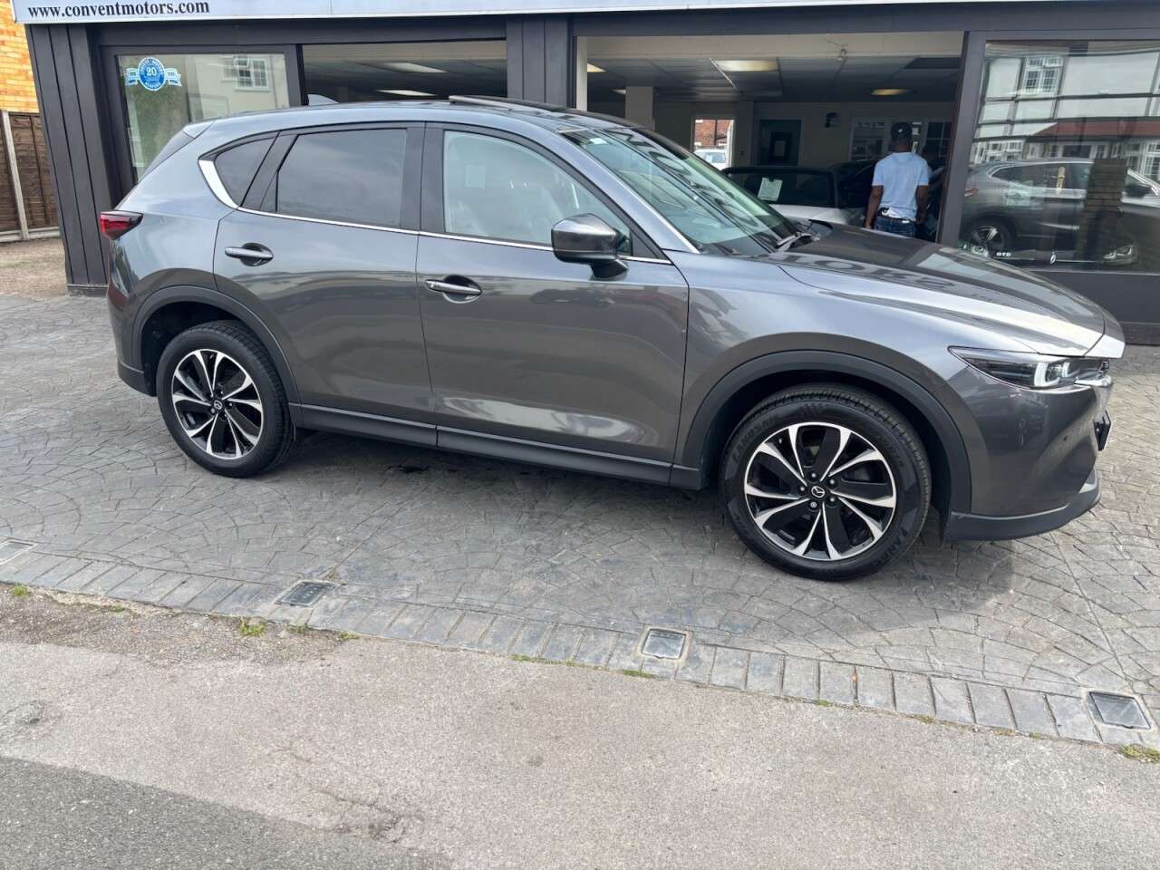 A 2022 MAZDA CX-5 2.0 SKYACTIV-G Sport Edition SUV 5dr Petrol Auto Euro 6 (s/s) (165 ps) HEAT A 2022 MAZDA CX-5 2.0 SKYACTIV-G Sport Edition SUV 5dr Petrol Auto Euro 6 (s/s) (165 ps) HEAT